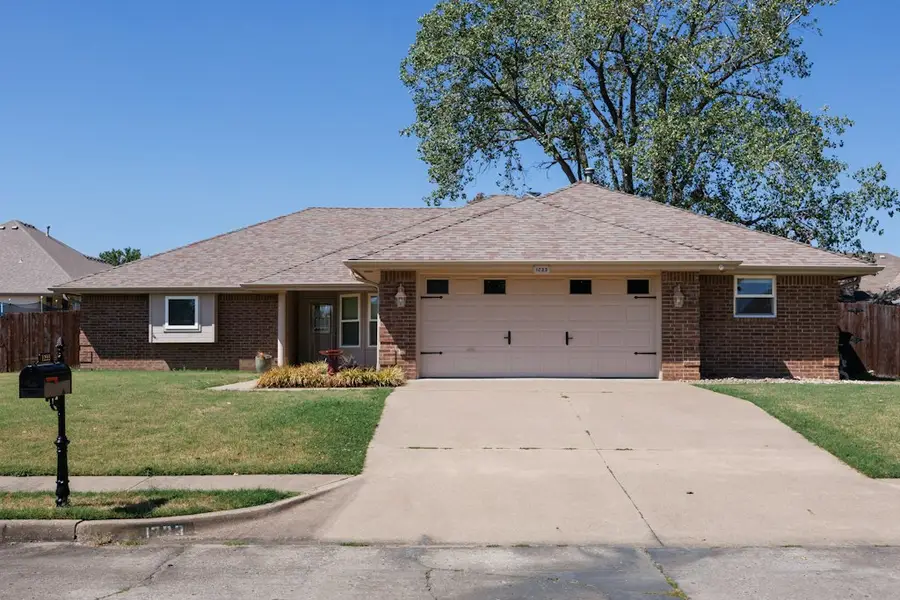 1233 Arbor Drive, Bartlesville, OK 74006 - #2