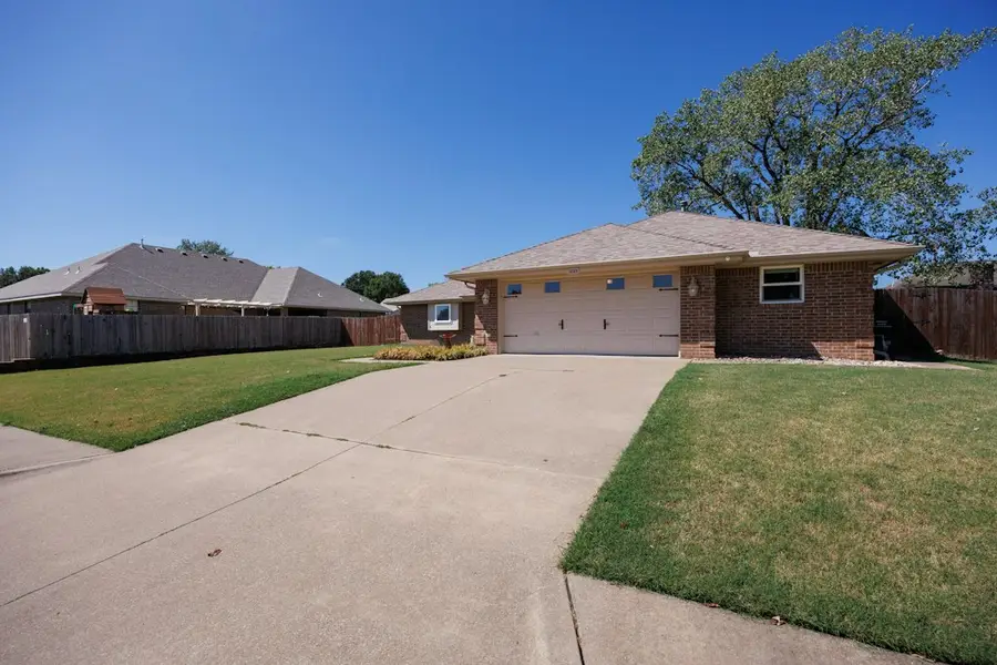 1233 Arbor Drive, Bartlesville, OK 74006 - #3