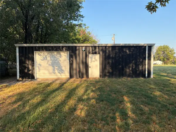 14 S Orphan Street, Pryor, OK 74361