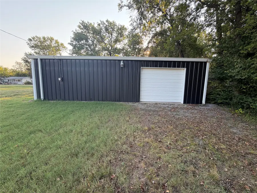 14 S Orphan Street, Pryor, OK 74361 - #2
