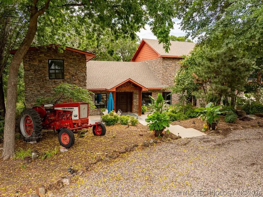 9094 Waters Edge, Kingston, OK 73439 - #3