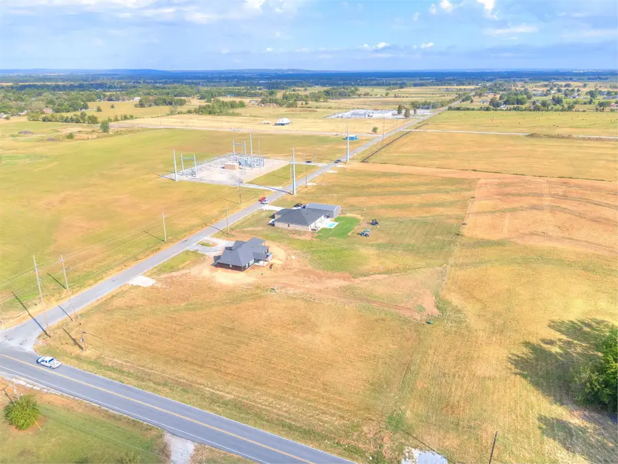 27 N Gaither Road, Pryor, OK 74361 - #3