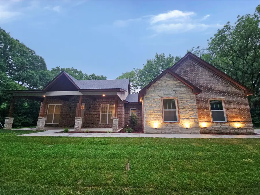302 Oak Ridge Road, Fort Gibson, OK 74434 - #2