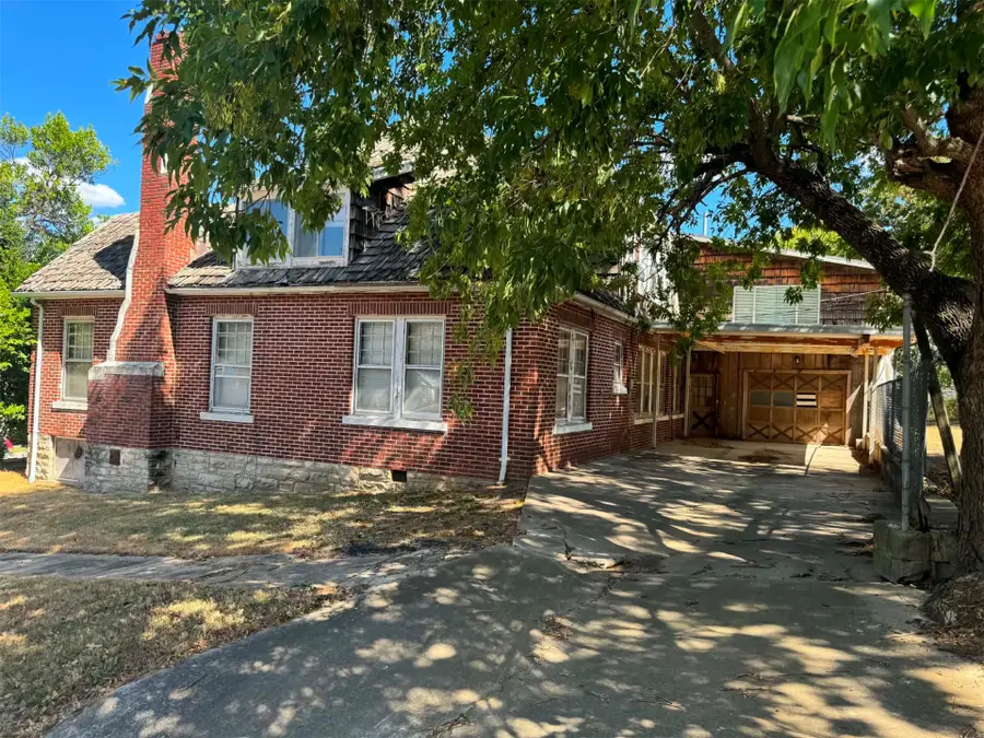 400 E Osage Avenue, McAlester, OK 74501 - #2