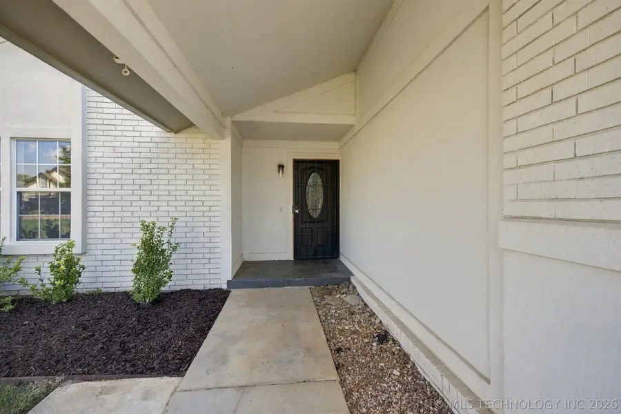 2505 E Queens Street, Broken Arrow, OK 74014 - #3