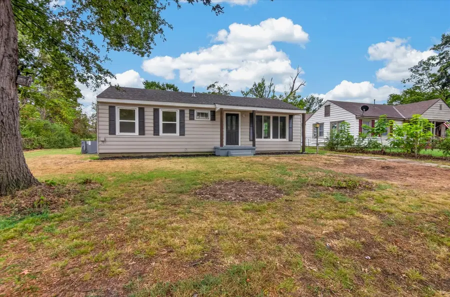 715 W 16th Street W, Bartlesville, OK 74003 - #2