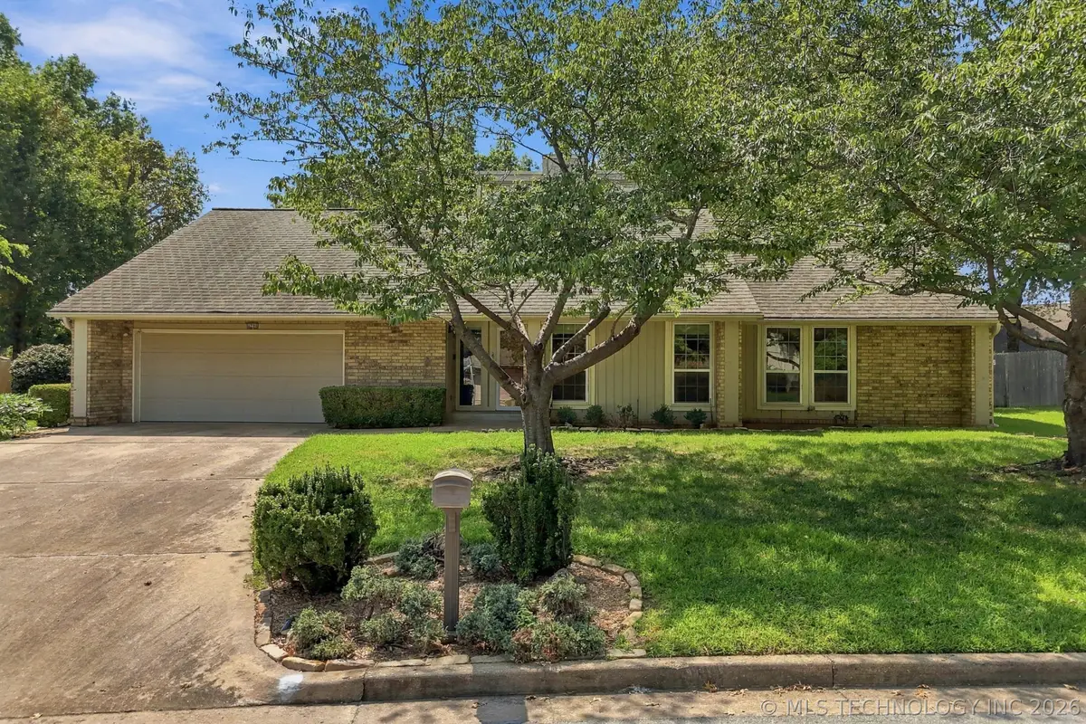 6206 E 78th Street, Tulsa, OK 74136 - #1