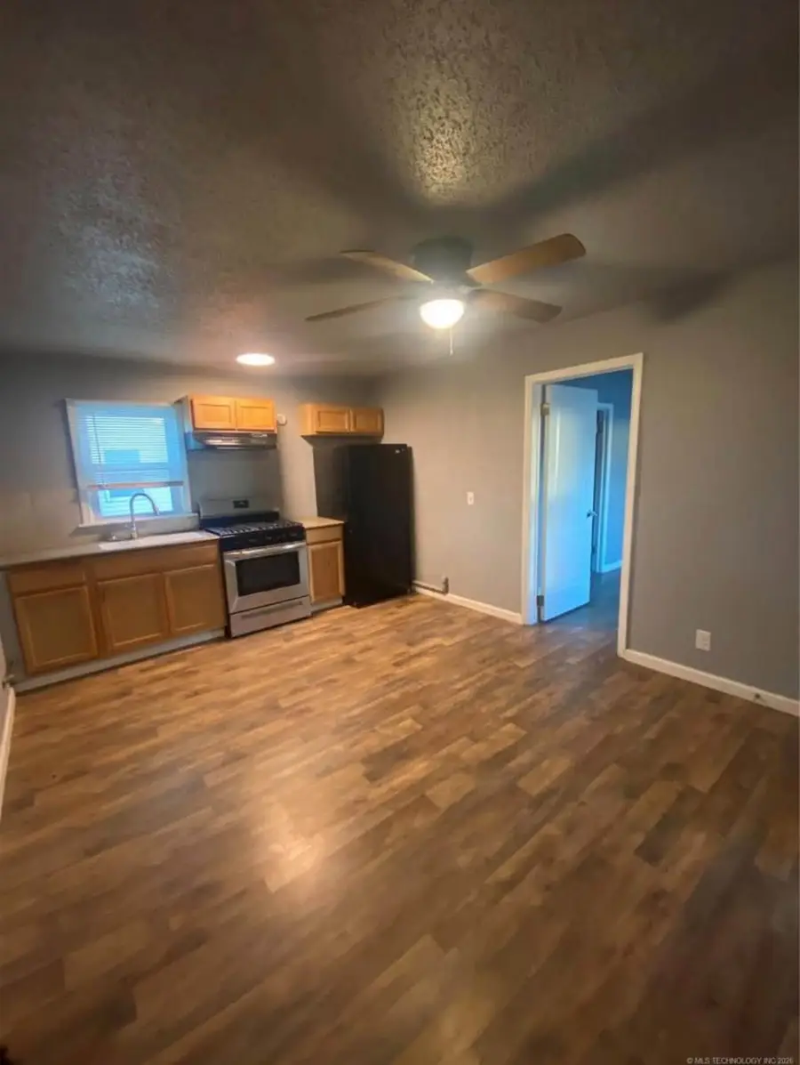 808 N Cherokee Street, Claremore, OK 74017 - #3