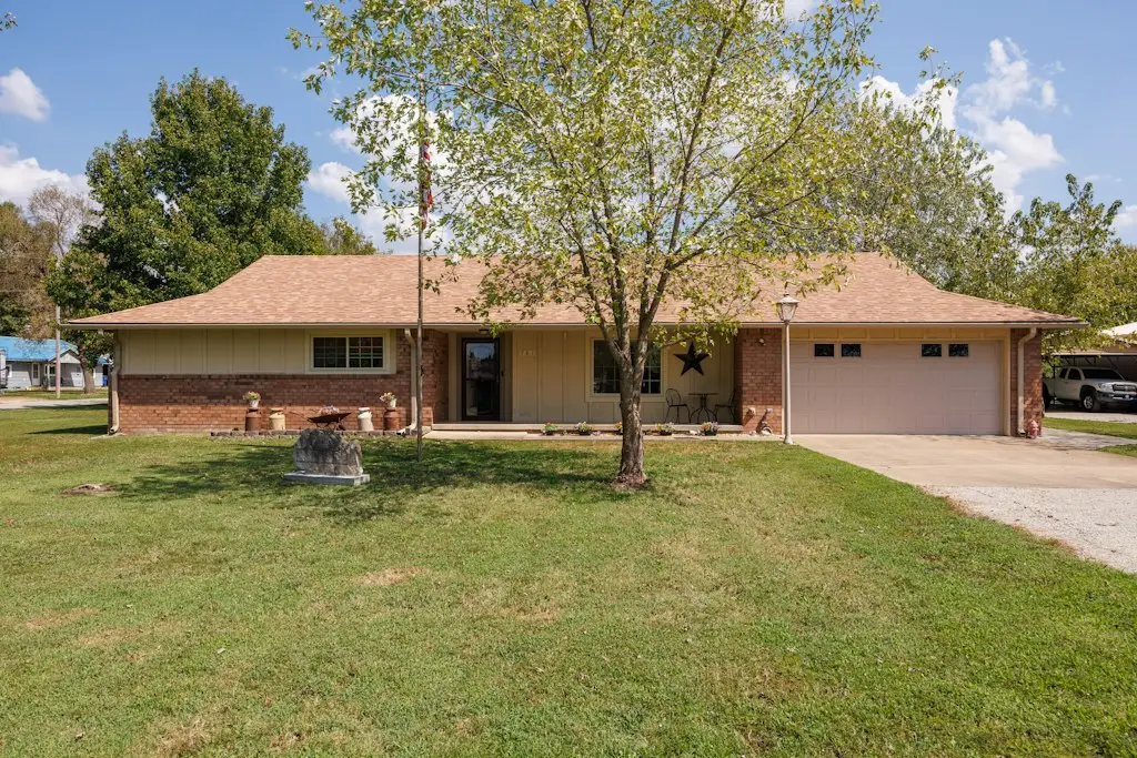 701 Park Boulevard, South Coffeyville, OK 74072 - #1