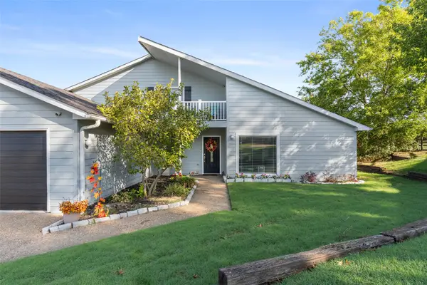 201 Clear Ridge Court, Bartlesville, OK 74006