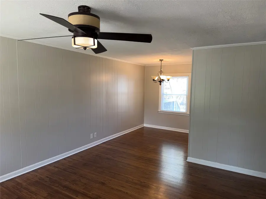 3927 E 2nd Street E, Tulsa, OK 74112 - #3