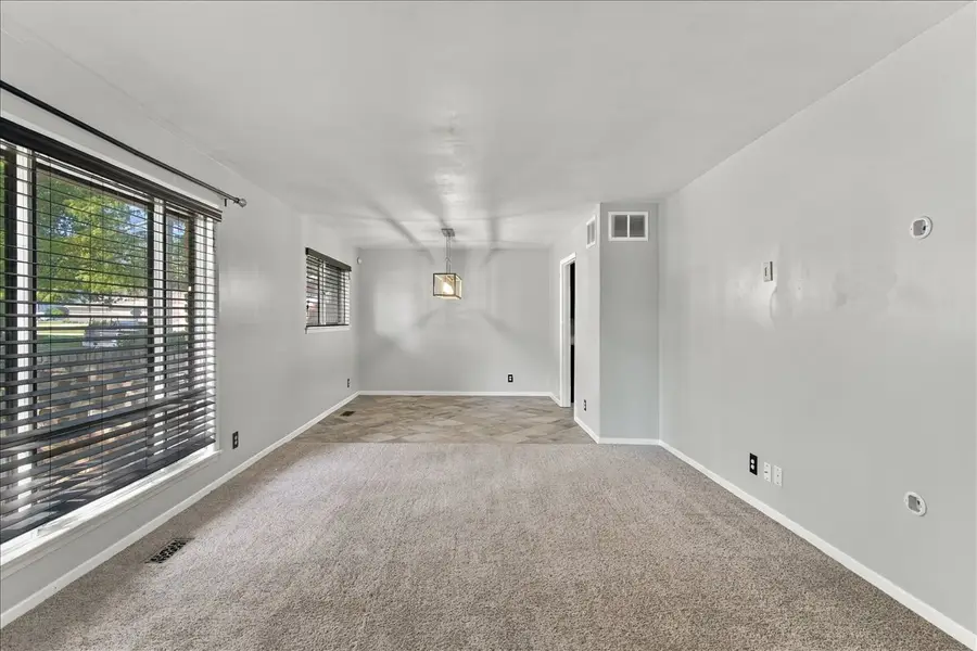 5811 E 61st Place, Tulsa, OK 74136 - #3
