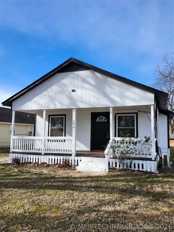 604 N Oak Street, Checotah, OK 74426