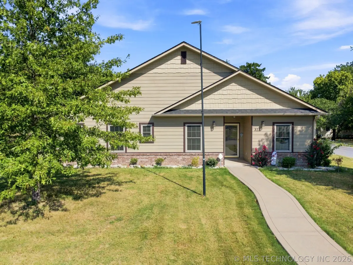 323 S B Street, Skiatook, OK 74070 - #1
