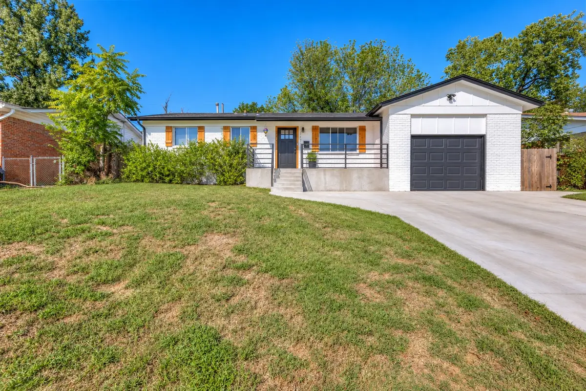 772 N Moccasin Place, Sapulpa, OK 74066 - #1