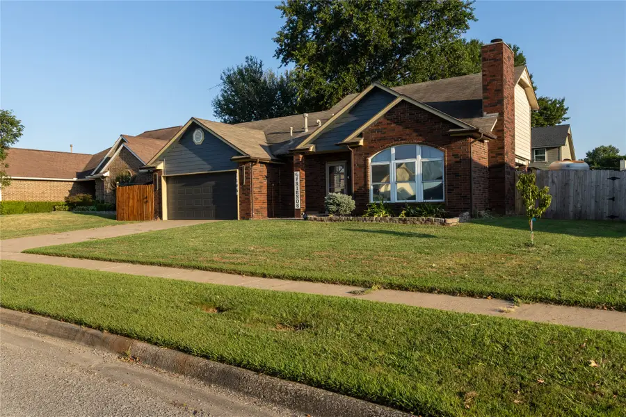 1146 E 137th Street E, Glenpool, OK 74033 - #2