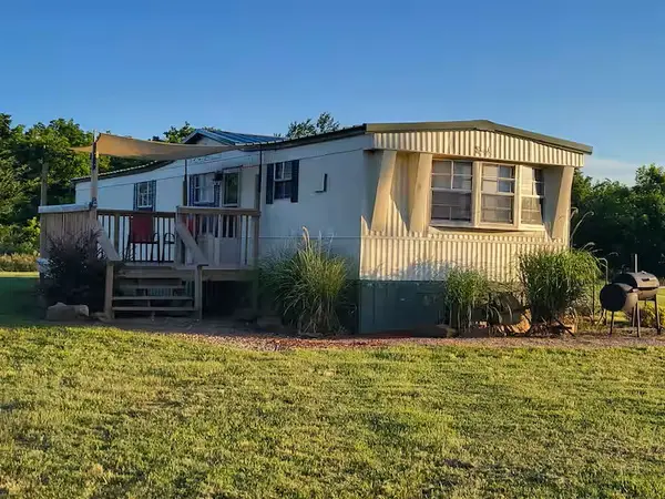 418251 E 1201, Eufaula, OK 74432