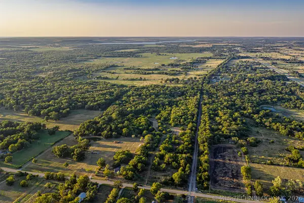 4 W 1300 Road, Dewey, OK 74029