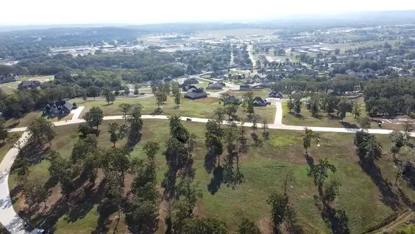 828 Ridgeview Drive, Tahlequah, OK 74464