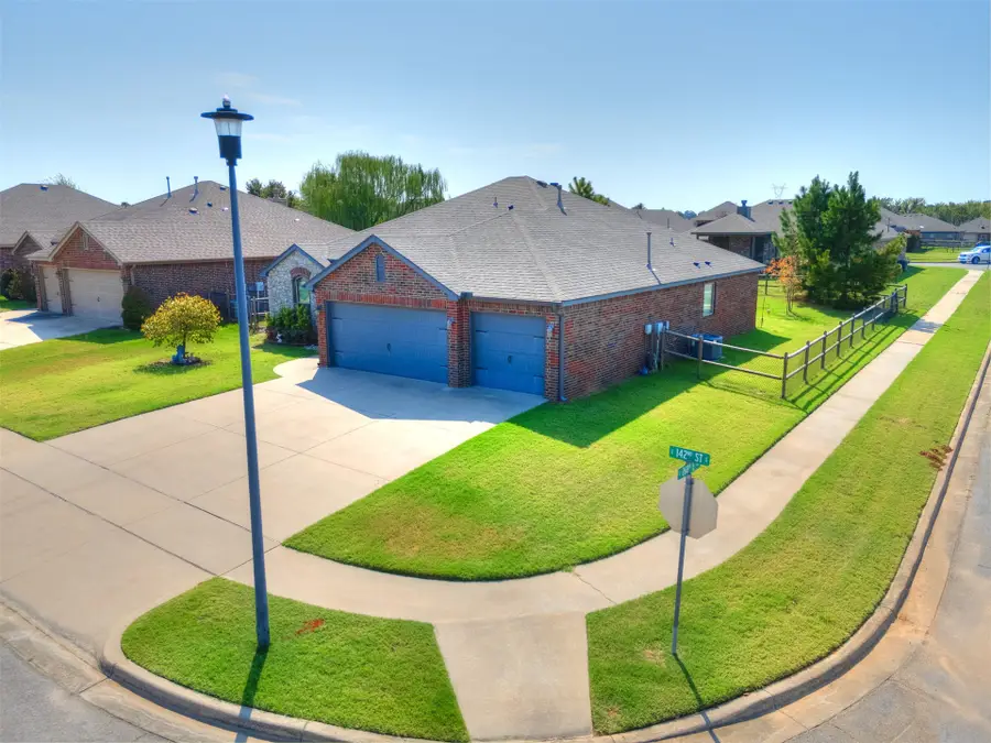 26886 E 142nd Street S, Coweta, OK 74429 - #2