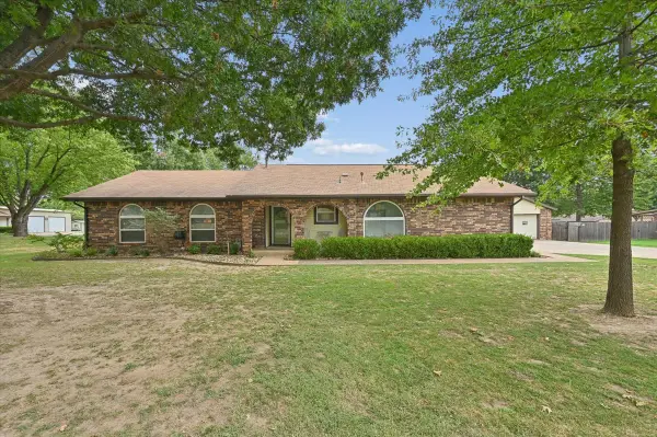 10511 S 200th East Avenue, Broken Arrow, OK 74014