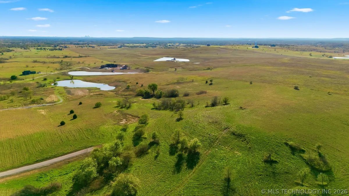 10 N Sandstone Avenue, Skiatook, OK 74070 - #1
