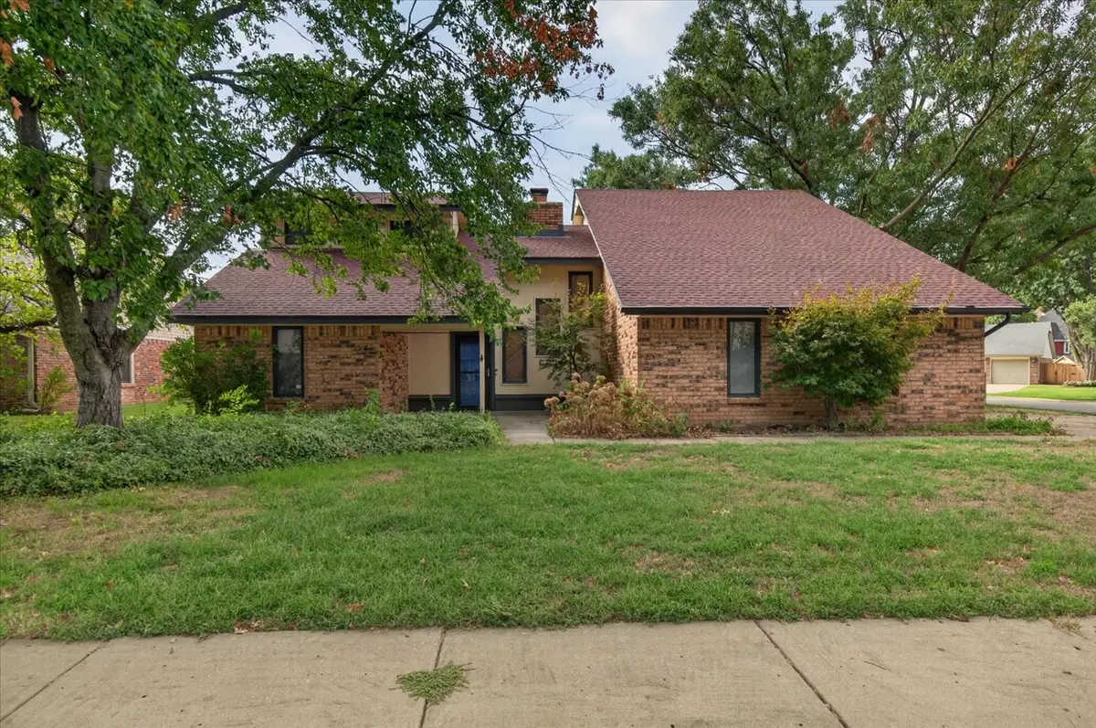 6883 Lee Drive, Bartlesville, OK 74006 - #1