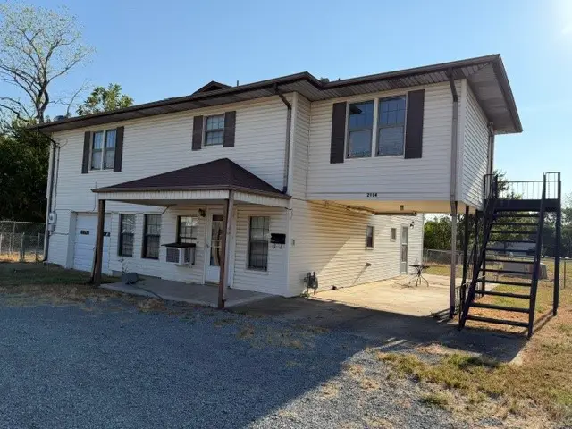 2104 N Main Street, McAlester, OK 74501 - #2
