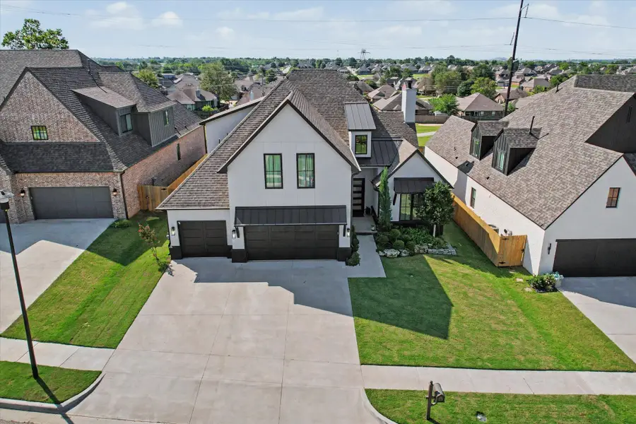 1610 W 115th Place S, Jenks, OK 74037 - #2