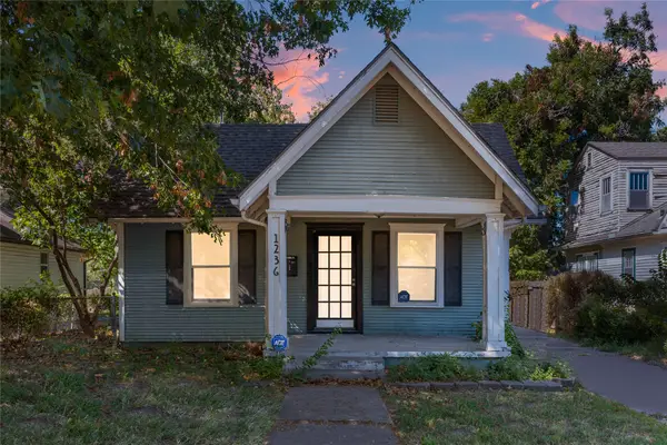 1236 S Columbia Place, Tulsa, OK 74104