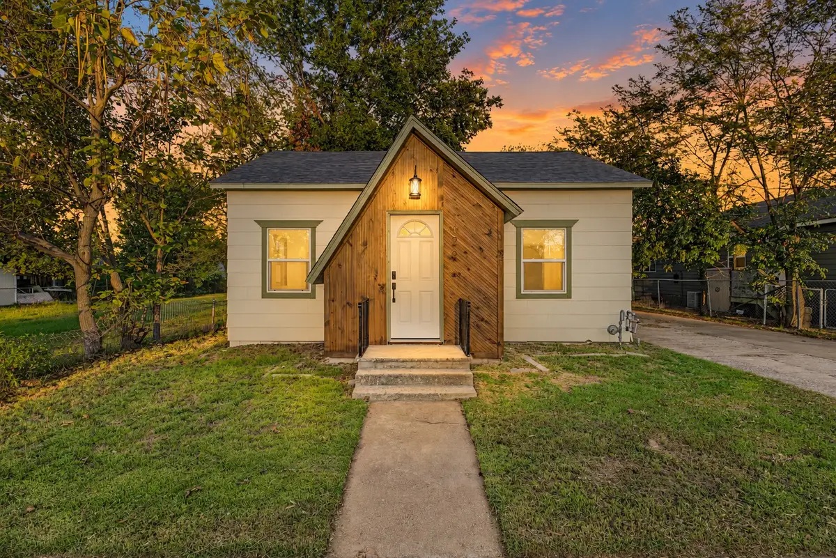 126 N Seminole Avenue, Bartlesville, OK 74003 - #1