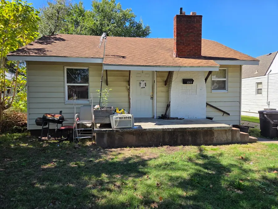 1717 S Keeler Avenue, Bartlesville, OK 74003 - #3