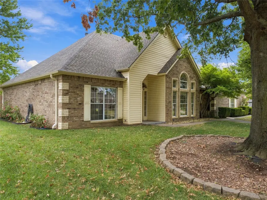 1206 Fairway Street, Claremore, OK 74019 - #2