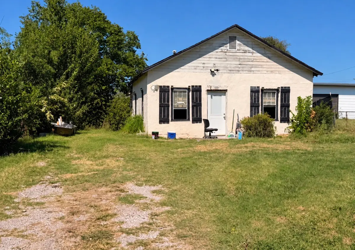113 Fresno Avenue, Ponca City, OK 74601 - #1