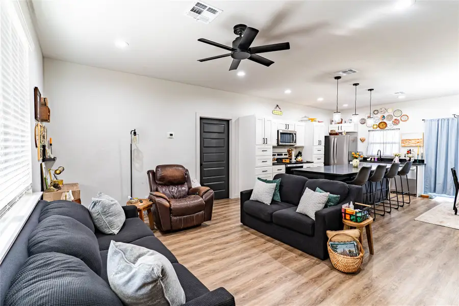 318 S Roland Street, Bristow, OK 74010 - #3