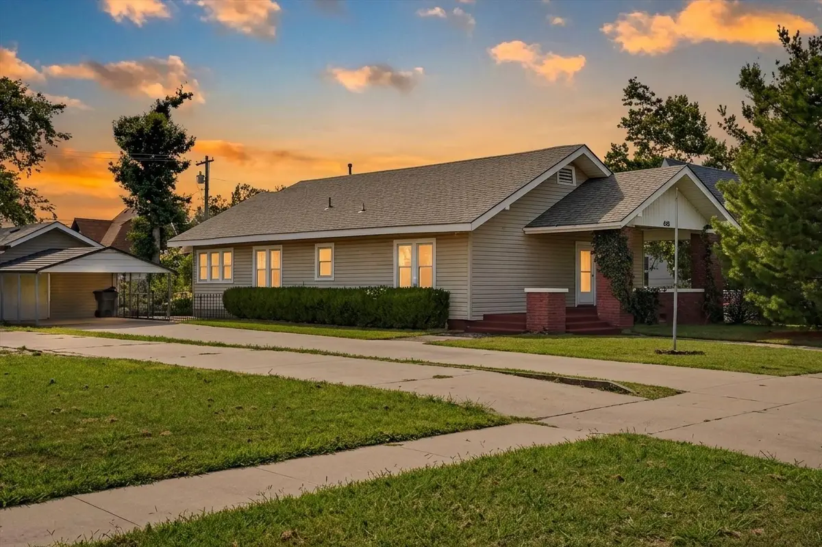 419 E 5th Street, Claremore, OK 74017 - #1