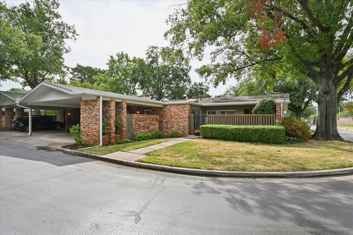 2112 E 59th Street #B6, Tulsa, OK 74105 - #1