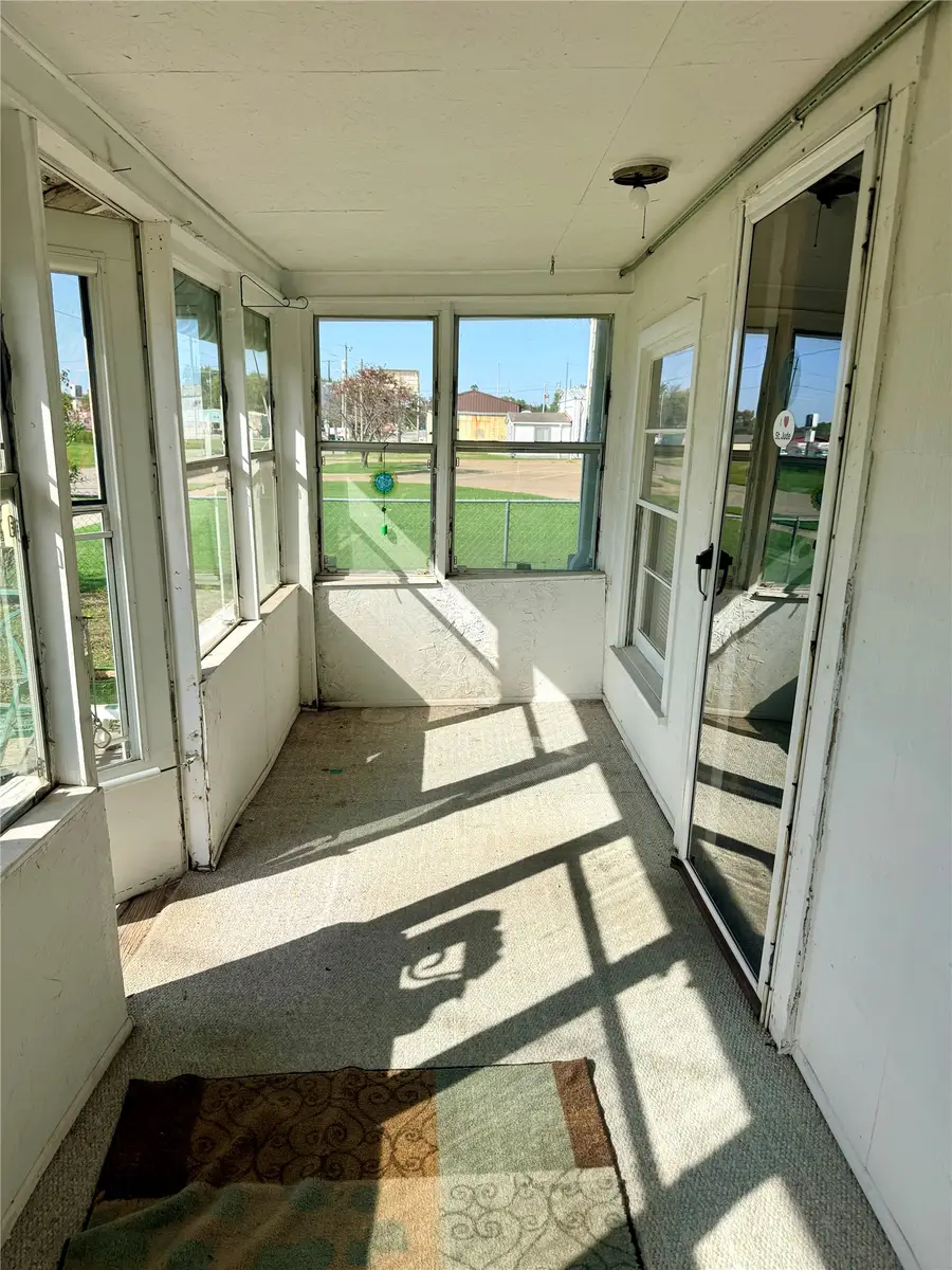 324 S Rogers Avenue, Bartlesville, OK 74003 - #2