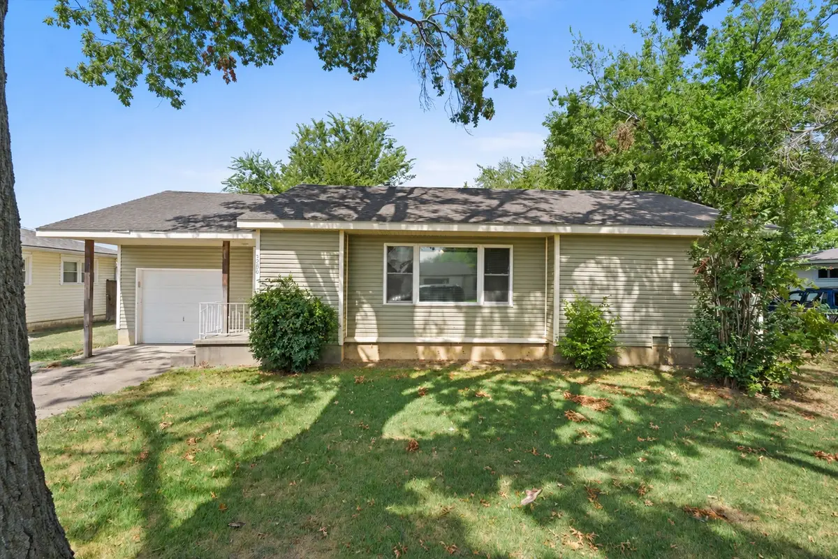 3506 Wayside Drive, Bartlesville, OK 74006 - #1