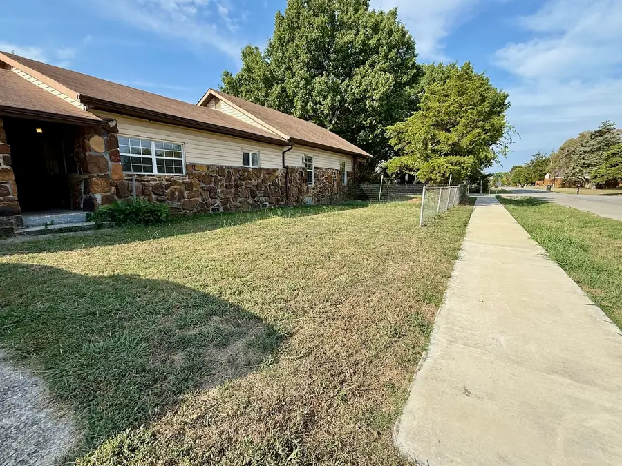 103 S Holly Street, Kellyville, OK 74039 - #2