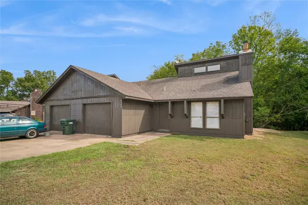 636 Earthside Drive #A&B, Claremore, OK 74017