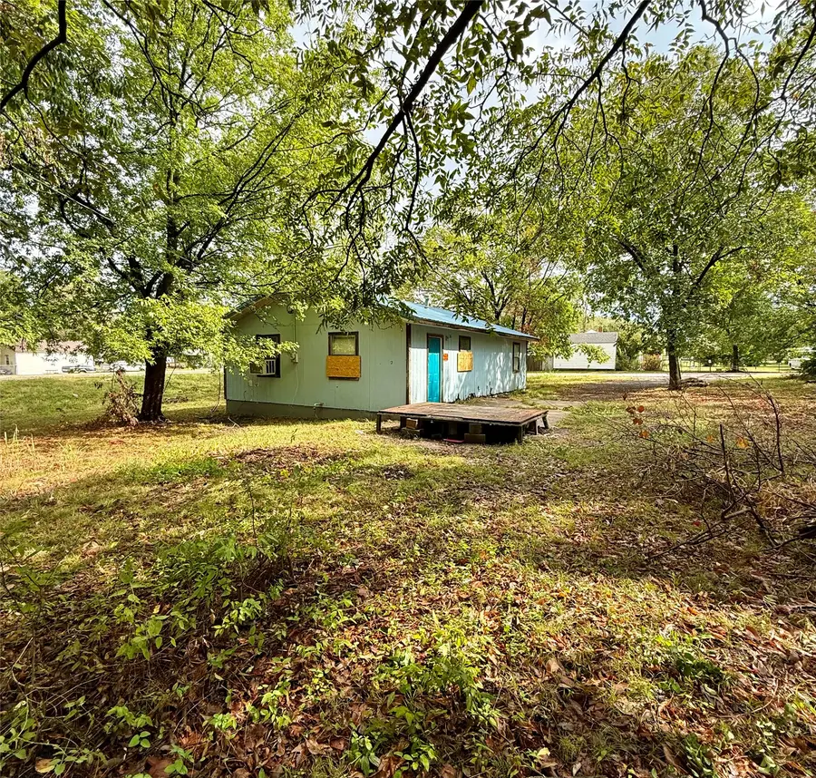 1008 E Graham Avenue, Pryor, OK 74361 - #3