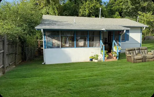 414 N Bristow Avenue, Coweta, OK 74429
