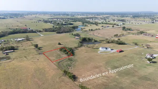 11 W 470 Road, Pryor, OK 74361