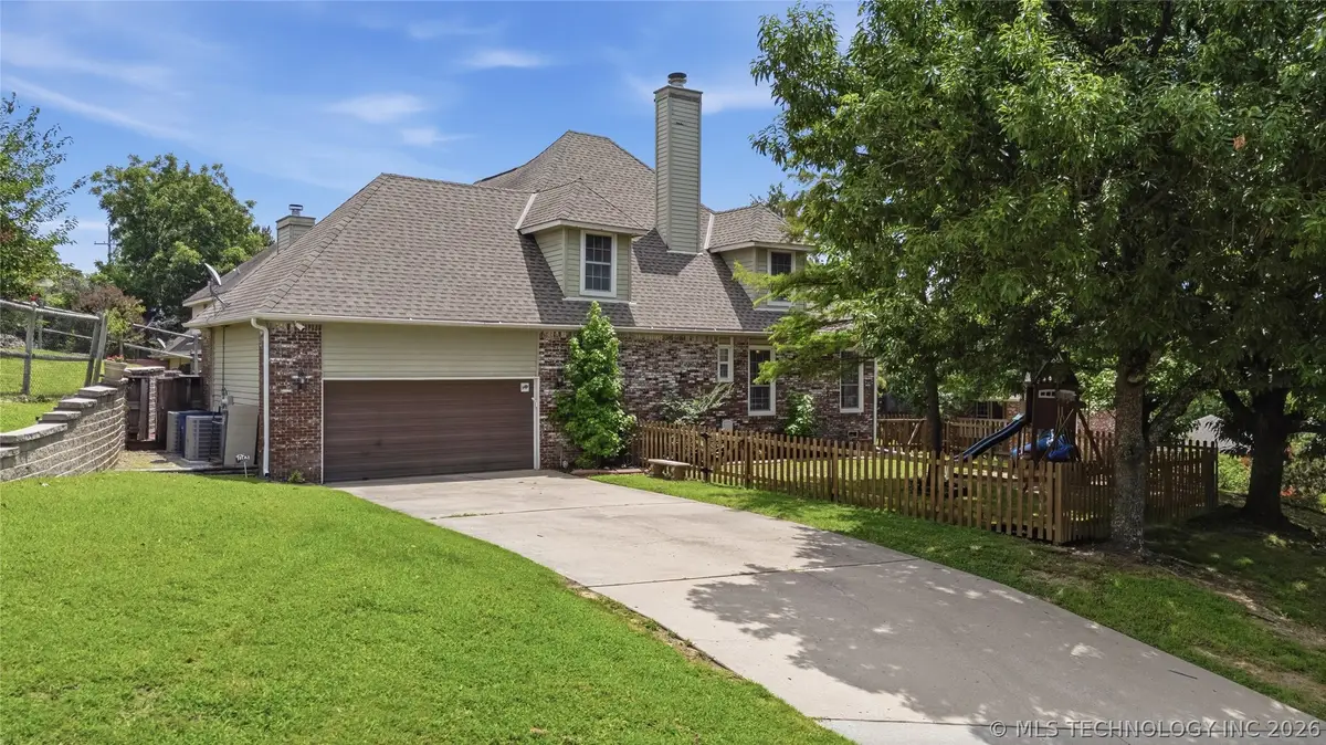 5541 E 77th Street E, Tulsa, OK 74136 - #1