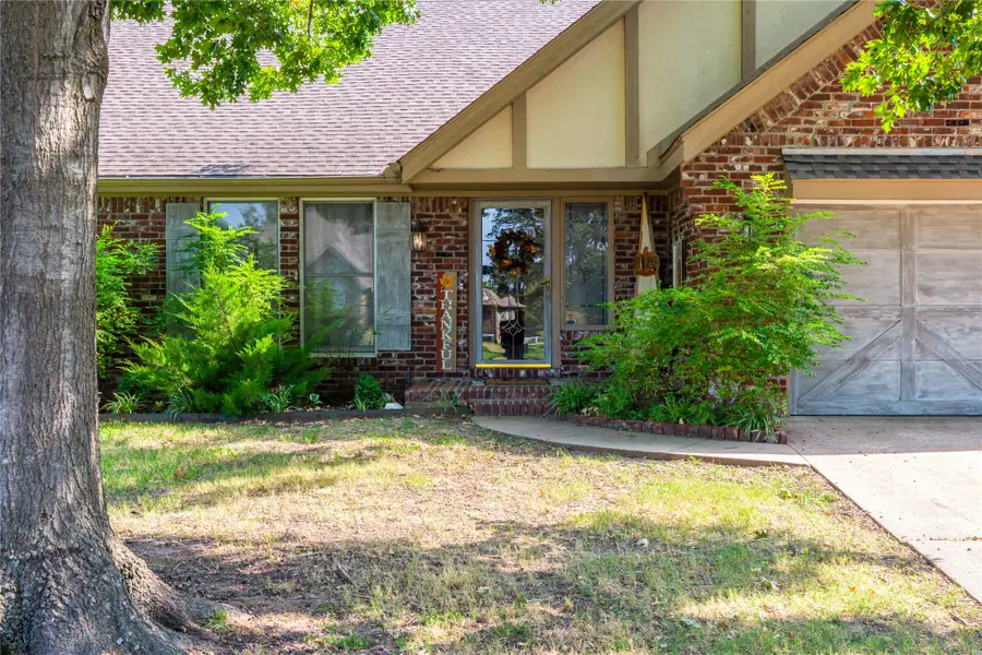 2410 St Andrews Court, Muskogee, OK 74403 - #2