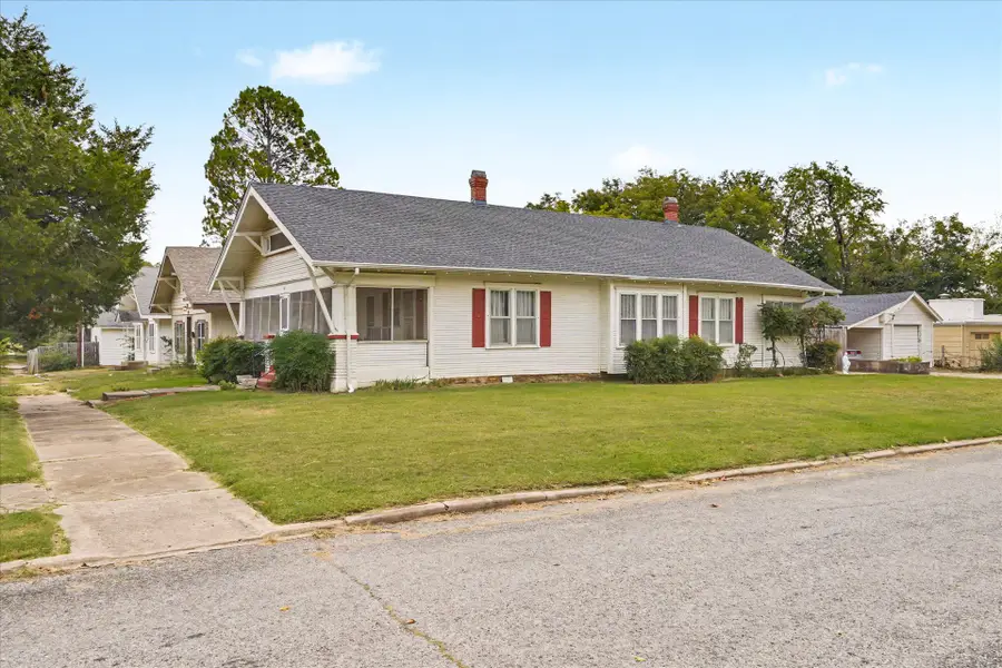 520 W Cleveland Avenue, Sapulpa, OK 74066 - #3