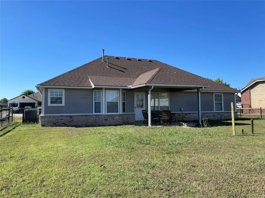 2113 S Javine Avenue, Skiatook, OK 74070 - #3