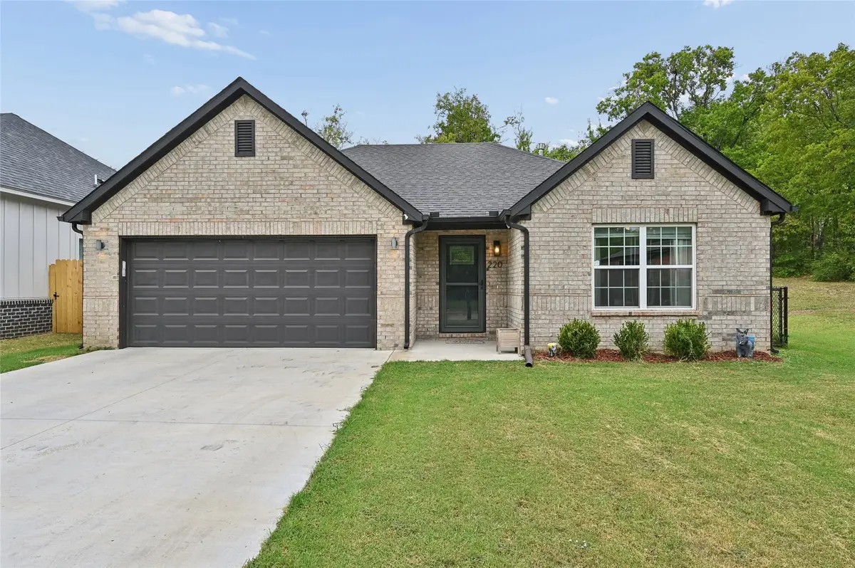 220 N Johannes Street, Sapulpa, OK 74066 - #1