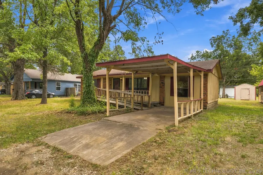 205 W Ragan Street, Henryetta, OK 74437 - #2